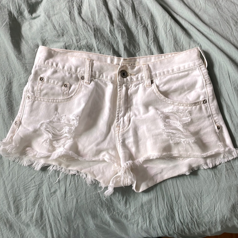 BULLHEAD | White Denim Slouchy Short